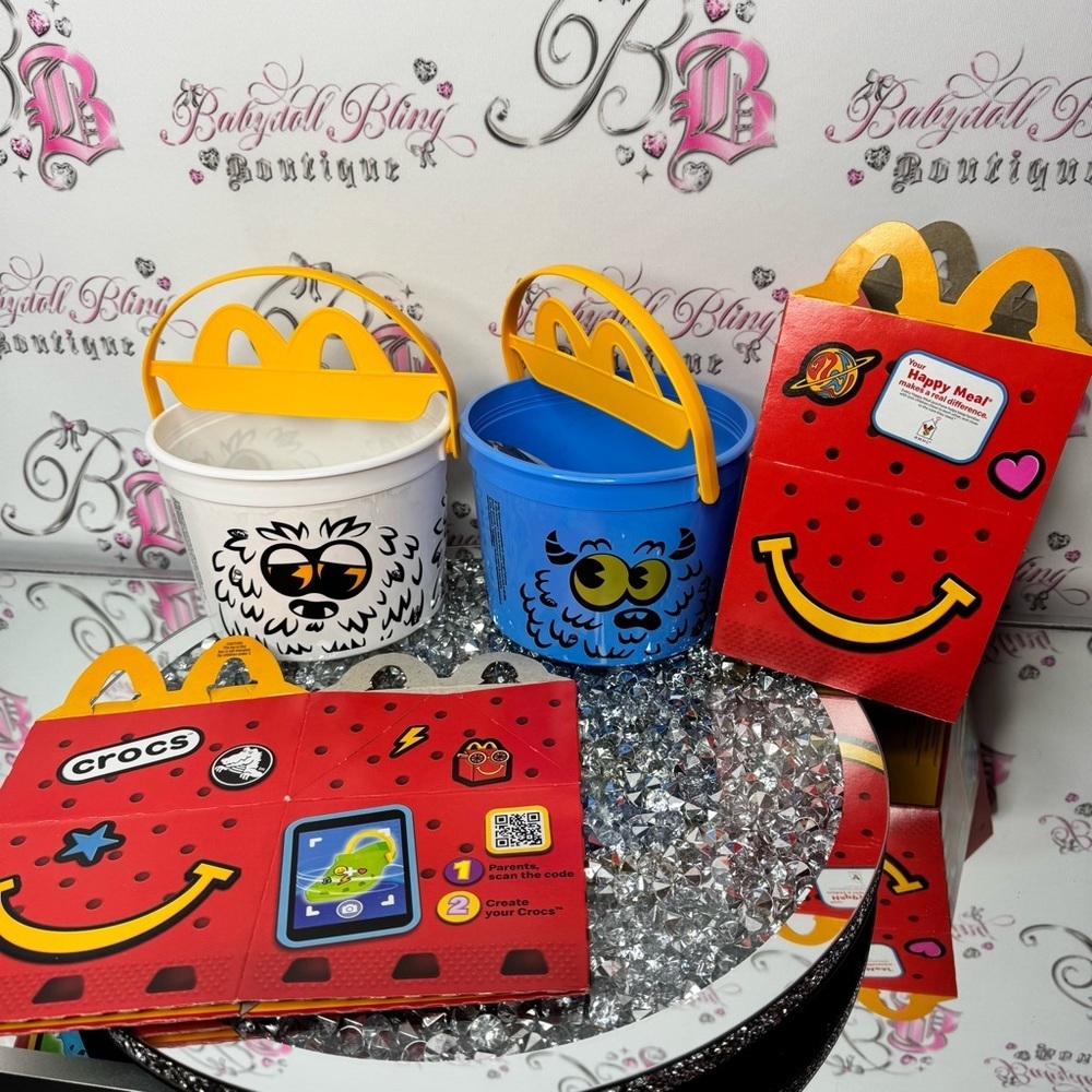 McDonald’s bundle 4 items Happy Meal Buckets boo Halloween baskets & croc collab